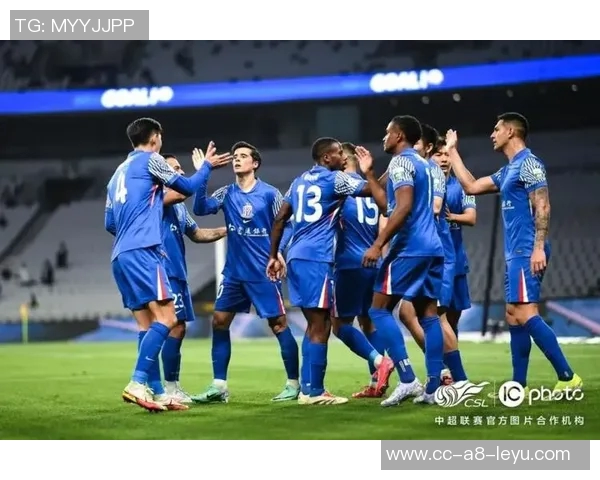 申花强势开局马纳法助攻路易斯破门球队2-0领先首尔