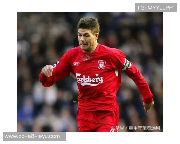 迪福分析认为埃基蒂克更适合担任红军9号位超越伊萨克